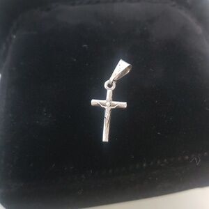 925 Silver Crucifix Pendant